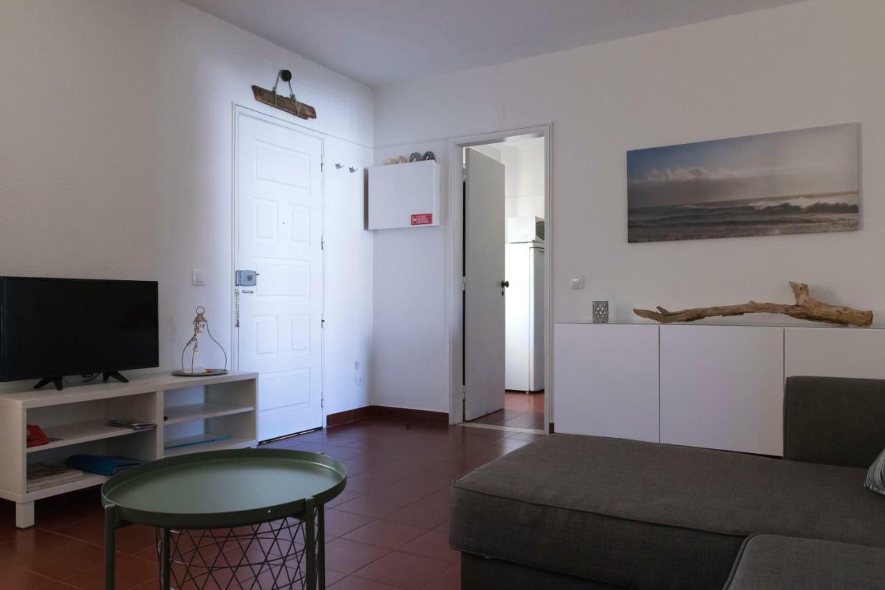 Apartment Olhos Do Mar *